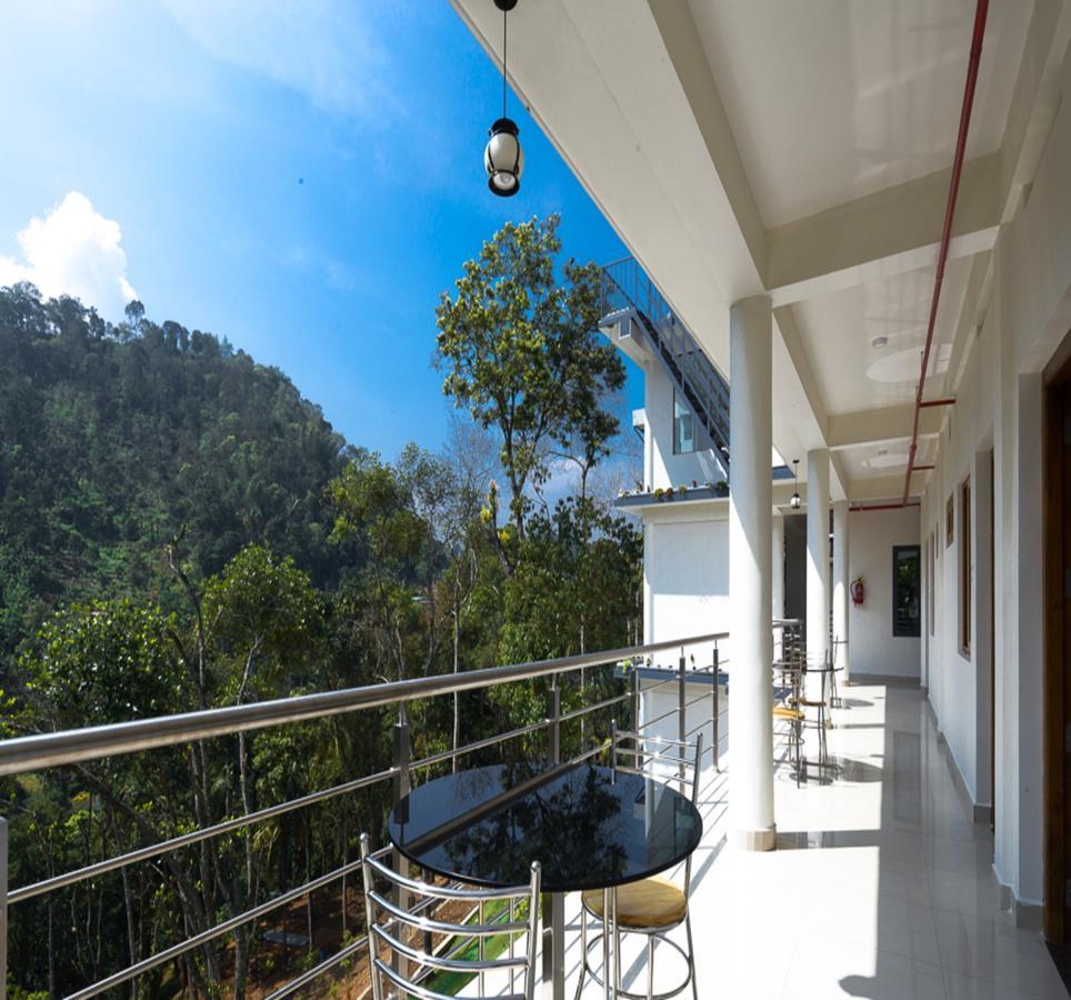 Hostess Thekkady Hotel Luaran gambar