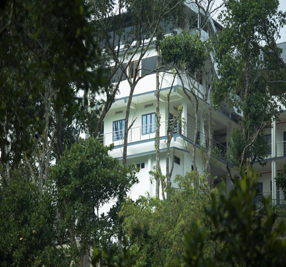 Hostess Thekkady Hotel Luaran gambar